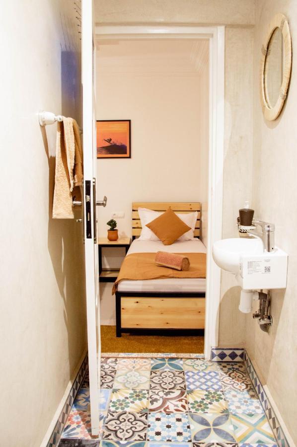 Mouja Surf Camp Hostel ทากาเซาท์ ภายนอก รูปภาพ